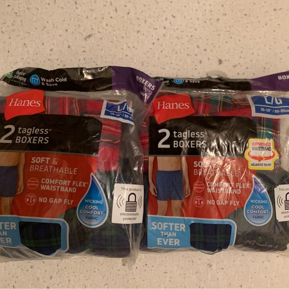 Hanes Men's Tagless Boxers - Black, Blue, and Red size large (2packs)
